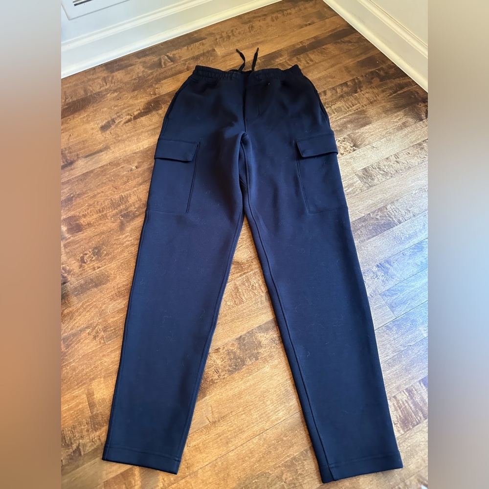 Men’s Black Lululemon Cargo Joggers